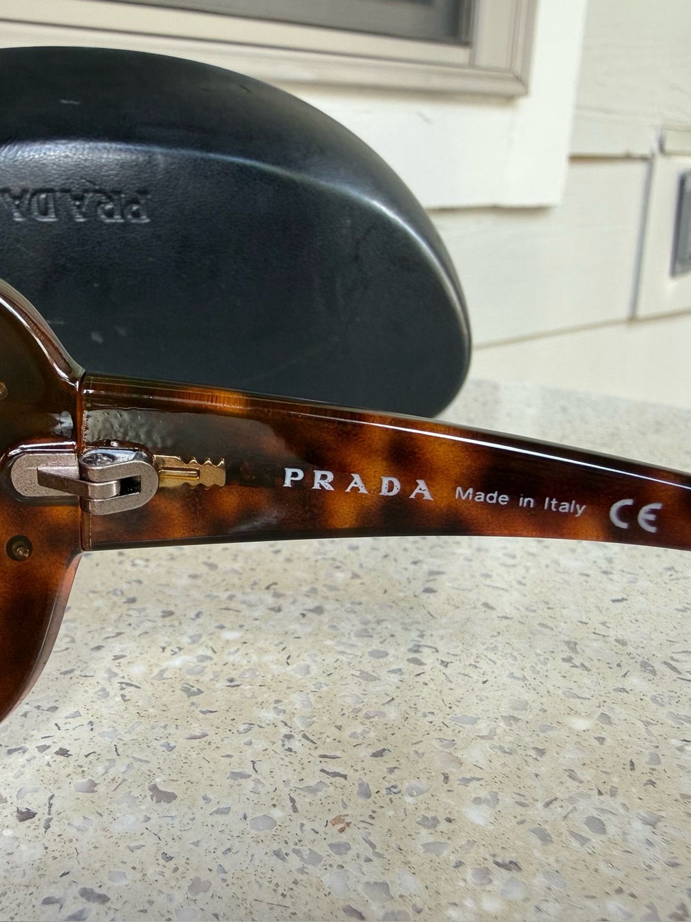 Vintage Prada Women's Tortoiseshell Sunglasses Brown Lenses with Original Case - Picture 6 of 13